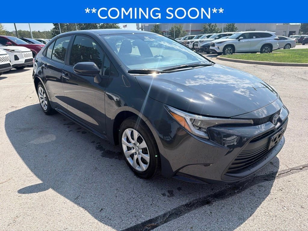 Used 2025 Toyota Corolla LE FWD image 3