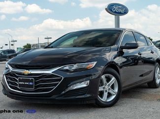 Used 2023 Chevrolet Malibu LT image 1
