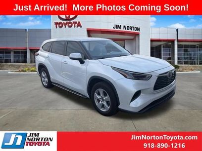 Used 2022 Toyota Highlander L