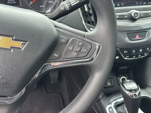 Used 2019 Chevrolet Cruze LT w/ Sun And Sound Package FWD image 18