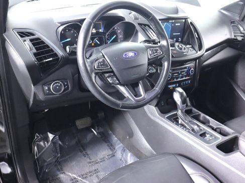 Used 2019 Ford Escape Titanium AWD/4WD image 9