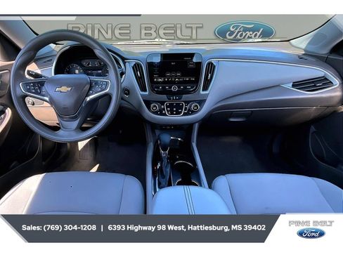 Used 2024 Chevrolet Malibu LT FWD image 13