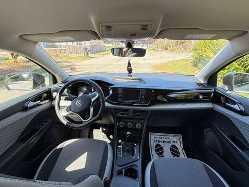 Used 2023 Volkswagen Taos S FWD image 8