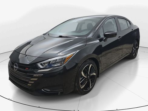 Used 2025 Nissan Versa SR w/ Trunk Package FWD image 8