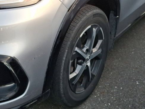 Used 2024 Honda HR-V EX-L image 10