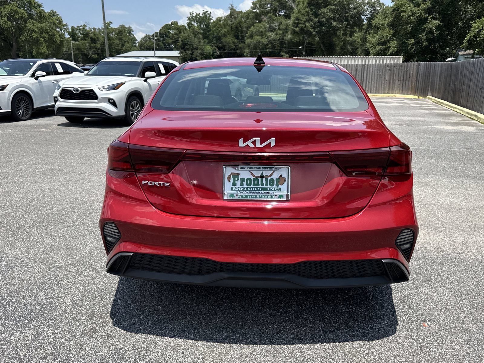 Used 2023 Kia Forte LXS FWD image 4