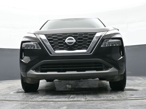 Used 2023 Nissan Rogue SV image 38