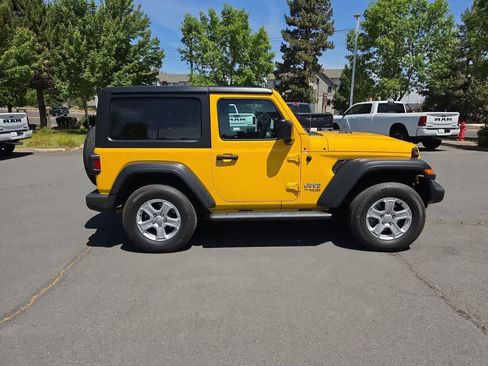 Used 2020 Jeep Wrangler Sport AWD/4WD image 14
