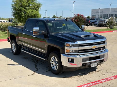 Used 2019 Chevrolet Silverado 2500 LTZ w/ Duramax Plus Package AWD/4WD image 10
