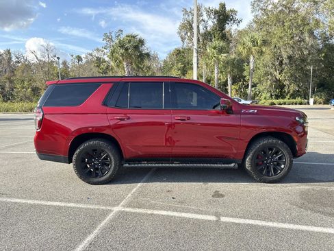 Used 2022 Chevrolet Tahoe Z71 w/ Luxury Package image 2