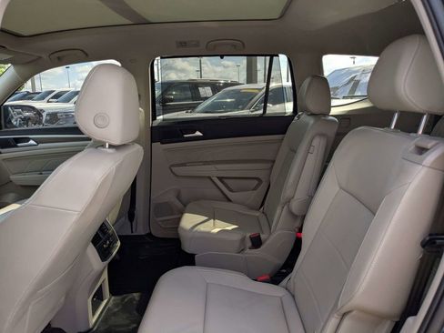 Used 2022 Volkswagen Atlas SEL AWD/4WD image 14