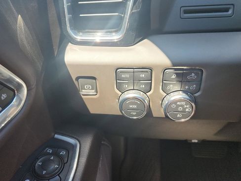 Certified 2024 GMC Sierra 3500 Denali AWD/4WD image 24