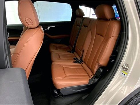 Certified 2023 Audi Q7 2.0T Premium w/ Convenience Package image 26