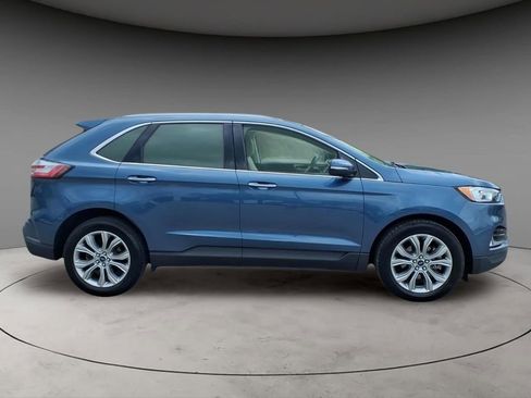 Used 2019 Ford Edge Titanium image 10