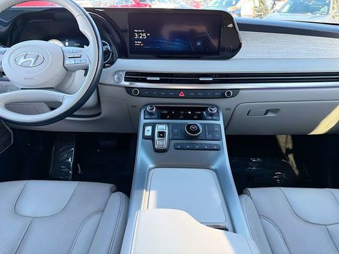 Used 2024 Hyundai Palisade Calligraphy image 19