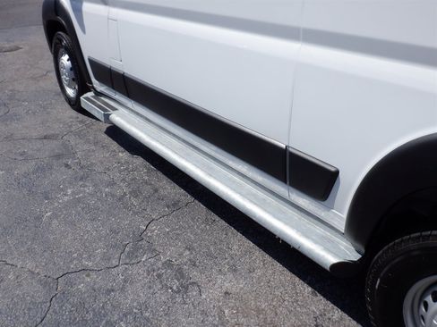 Used 2025 RAM ProMaster 2500 w/ U-Haul Equipment Group FWD image 12