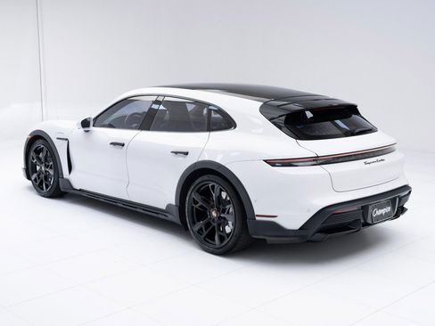 Certified 2022 Porsche Taycan Cross Turismo AWD/4WD image 3