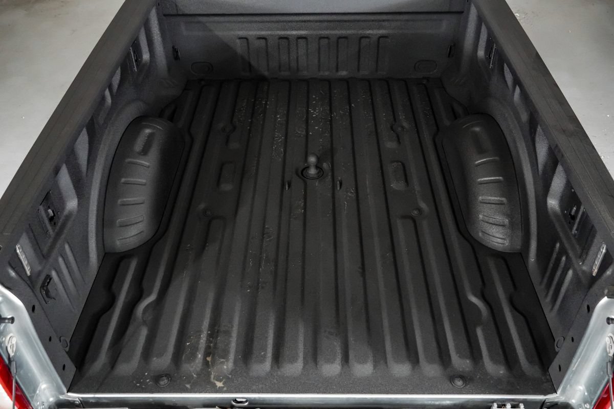 Used 2022 Ford F250 Platinum w/ FX4 Off-Road Package AWD/4WD image 52