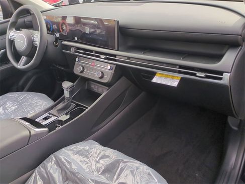 New 2026 Hyundai Tucson SE image 27