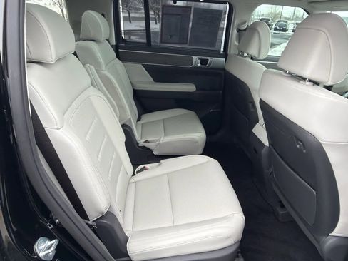 Used 2025 Hyundai Santa Fe Calligraphy image 14