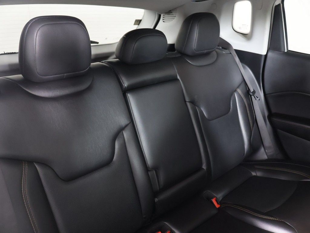Used 2020 Jeep Compass Limited w/ Premium Lighting Group AWD/4WD image 33