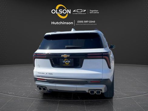 Used 2025 Chevrolet Traverse LT w/ Driver Confidence Package AWD/4WD image 15