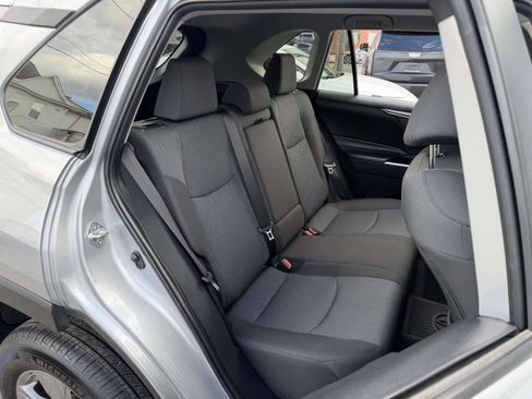 Used 2024 Toyota RAV4 XLE AWD/4WD image 16