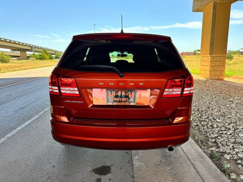 Used 2014 Dodge Journey American Value Package w/ Flexible Seating Group FWD image 4