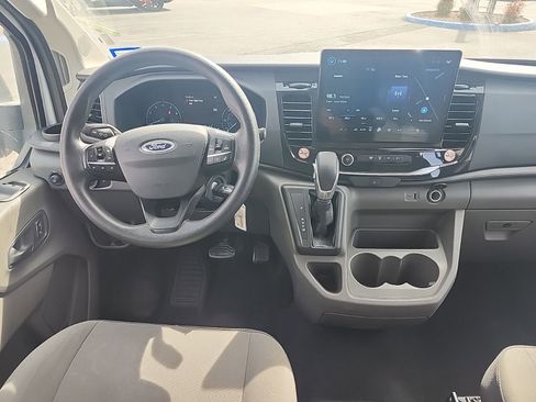 Used 2023 Ford Transit 350 XLT image 11
