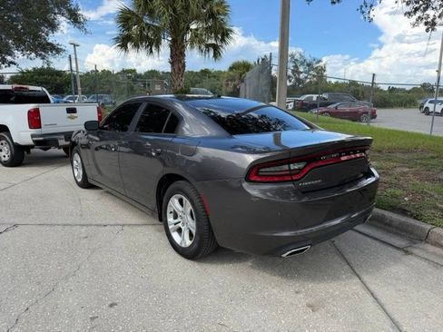 Used 2020 Dodge Charger SXT RWD image 9