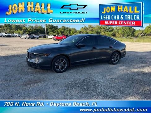 Used 2024 Honda Accord EX image 3