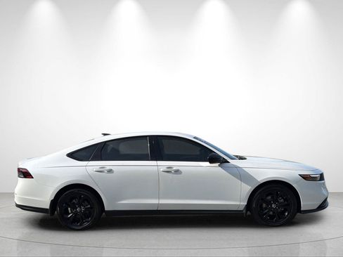 Used 2025 Honda Accord SE image 6