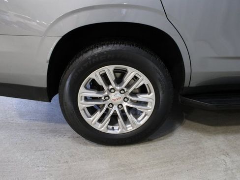Used 2023 GMC Yukon SLE w/ Max Trailering Package image 10
