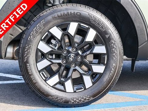 Certified 2025 Hyundai Santa Cruz SE image 8