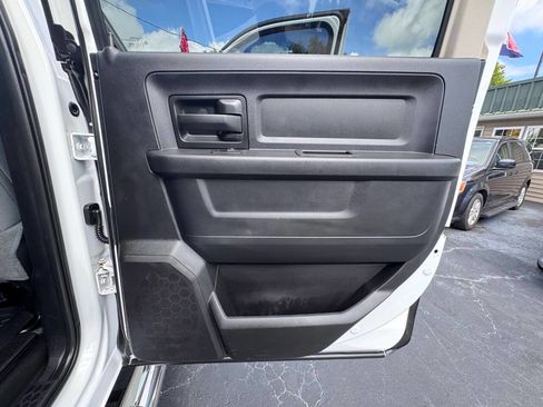 Used 2016 RAM 2500 Tradesman w/ Chrome Appearance Group image 34