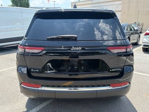 Used 2022 Jeep Grand Cherokee Limited AWD/4WD image 6