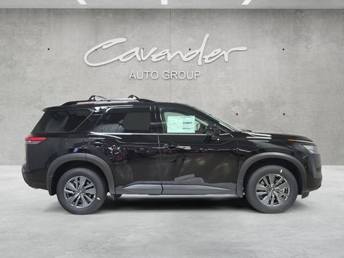 New 2026 Nissan Pathfinder SV image 17