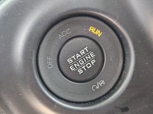 Used 2019 Jeep Wrangler Unlimited Sport S AWD/4WD image 21