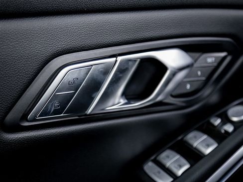 New 2026 BMW 330i xDrive Sedan w/ M Sport Package image 19