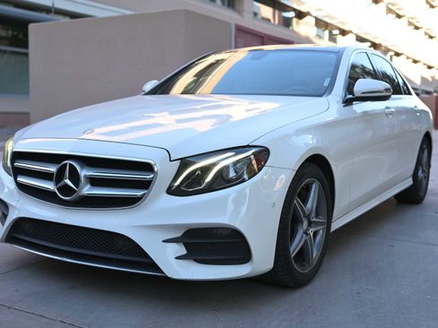 Used 2017 Mercedes-Benz E 300 image 10