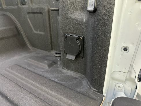 Used 2025 GMC Sierra 1500 AT4 AWD/4WD image 9