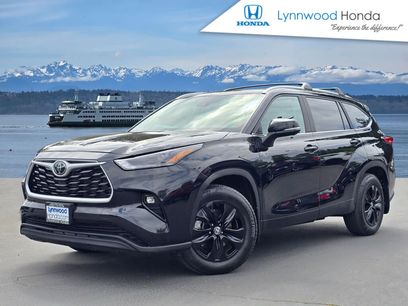 Used 2024 Toyota Highlander XLE