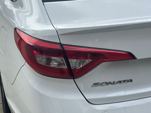 Used 2017 Hyundai Sonata SE FWD image 13