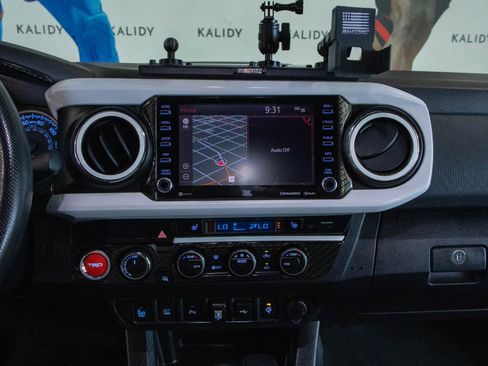 Used 2020 Toyota Tacoma TRD Pro image 4