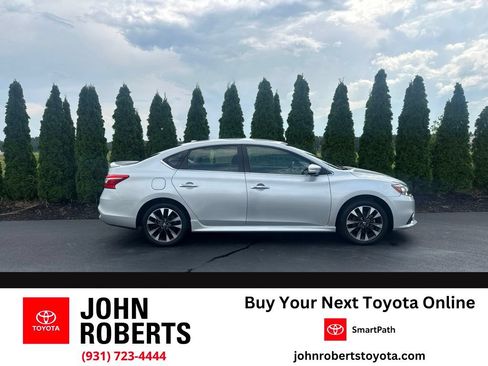 Used 2017 Nissan Sentra SR FWD image 1