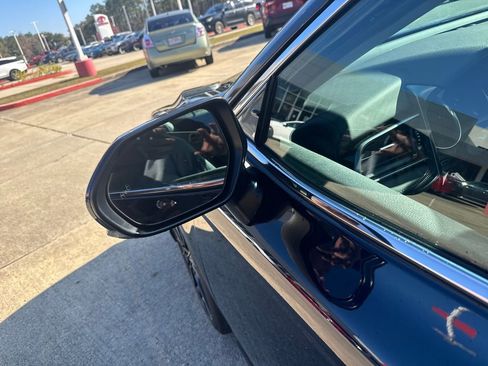 Used 2019 Toyota Camry XSE image 14