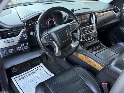 Used 2015 GMC Yukon Denali w/ Touring Package AWD/4WD image 19