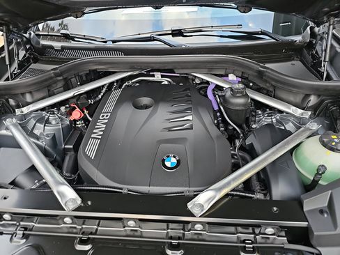 New 2026 BMW X5 xDrive40i w/ M Sport Package image 33