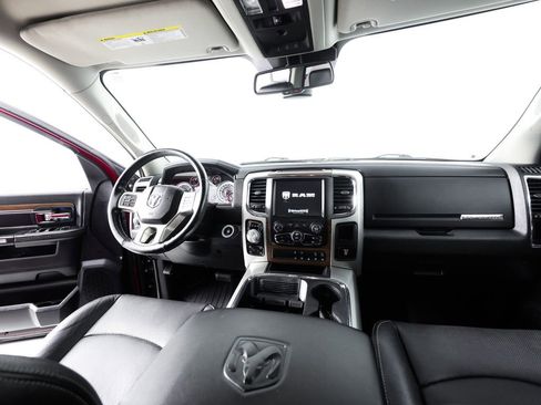Used 2016 RAM 1500 Laramie w/ Convenience Group AWD/4WD image 19