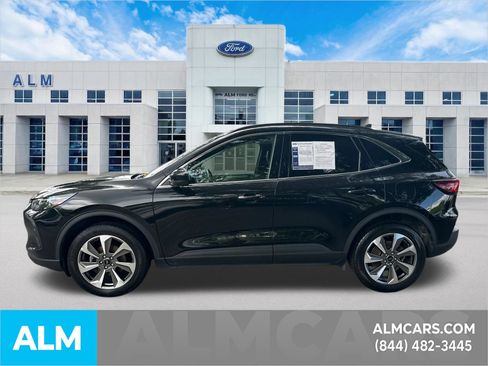 Used 2024 Ford Escape Platinum AWD/4WD image 9